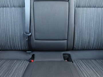 Opel Astra J Hatchback 5d 1.4 Twinport ECOTEC 100KM 2011 Opel Astra 1.4 16V, Klima, Parktronic,ALU, zdjęcie 9