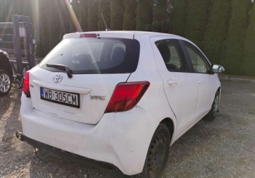 Toyota Yaris III Hatchback 5d Facelifting 1.0 VVT-i 69KM 2016 Toyota Yaris 2016r, 1.0 LPG. Uszkodzony lewy bok. Jezdzi. BenzynaLPG 70KM, zdjęcie 3