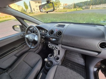 Mitsubishi Colt VI Hatchback 1.1 i 12 V CZ3 75KM 2010 Mitsubishi Colt 1.1i Oryginał Bezwypadkowy klima, zdjęcie 8