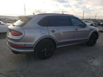 Bentley Bentayga 2023 Bentley Bentayga Bentley Bentayga, od ubezpieczalni 4.0 Benzyna 542KM, zdjęcie 3