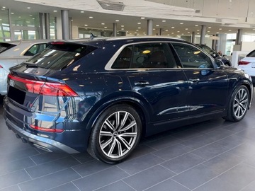 Audi Q8 SUV 3.0 55 TFSI 340KM 2025 AUDI Q8 TFSI quattro S line Suv 3.0 (340KM) 2025, zdjęcie 1