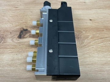 Подвесной блок AIRMATIC A2203200258 для Mercedes S W220 1998-2005 гг.