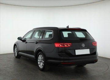 Volkswagen Passat B8 Variant Facelifting 2.0 TDI SCR 150KM 2022 VW Passat 2.0 TDI, Salon Polska, 1. Właściciel, zdjęcie 3
