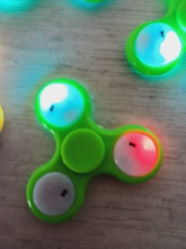 Spiner Fidget świecący 4 sztuki