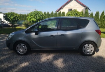 Opel Meriva II Mikrovan 1.7 CDTI ECOTEC 130KM 2013 Opel Meriva Opel Meriva 1.7 1.7CDTI 130KM KlimaGrzana kierownica Grzane fo, zdjęcie 12