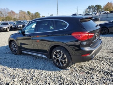 BMW X1 F48 2021 BMW X1 sdrive28i, 2021r., 2.0L 2.0 Benzyna 228KM, zdjęcie 3