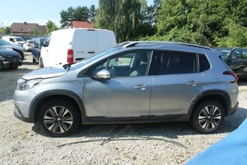 Peugeot 2008 I SUV Facelifting 1.2 PureTech 110KM 2018 Peugeot 2008 ROK 2018 POJ 1199 110 KM, zdjęcie 7