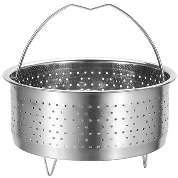 Szybkowar z metalowym koszykiem do gotowania na parze