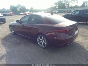 Alfa Romeo Giulia II 2019 Alfa Romeo Giulia 2019 Alfa Romeo Giulia Ti Sport RWD 2.0 Benzyna 280KM, zdjęcie 2