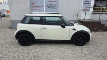 Mini One II Hatchback 1.4 95KM 2008 MINI ONE 1,4 benzyna 95 KM klima zarejestrowany 1.4 Benzyna 95KM, zdjęcie 11