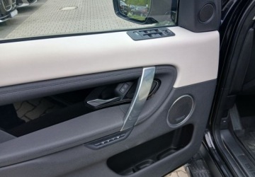 Land Rover Discovery Sport SUV Facelifting 2.0 P I4 200KM 2022 Land Rover Discovery Sport Land Rover Discovery Sport SE 2.0 Benzyna, zdjęcie 15