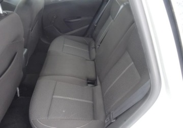 Opel Astra J Sports Tourer Facelifting 1.6 CDTI ecoFLEX 110KM 2015 Opel Astra 1.6 CDTI 110KM Okazja Sprowadzony Oplacony 1.6 Diesel 110KM, zdjęcie 13