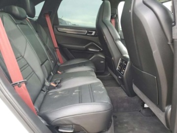 Porsche Cayenne III 2021 Porsche Cayenne 2021r., GTS 4.0 Benzyna 453KM, zdjęcie 9