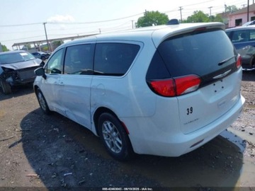 Chrysler Voyager V 2023 Chrysler Voyager LX 2023 3.6l 3.6 Benzyna 287KM, zdjęcie 3