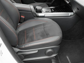 Mercedes GLB 2023 Mercedes GLB WD4969T#200 4-Matic AMG Line 8G-DCT, zdjęcie 29