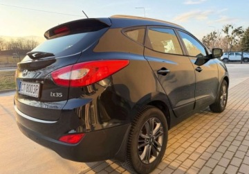 Hyundai ix35 SUV Facelifting 1.6 GDI 135KM 2015 Hyundai ix35 salon PL bezwypadkowy oryginalny niski przebieg od emeryta, zdjęcie 7