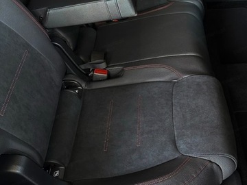 Mercedes GLB SUV 2.0 220d 190KM 2025 MERCEDES-BENZ GLB 220 d 4-Matic AMG Line 2.0 (190KM) 2025, zdjęcie 13