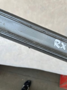 LEXUS RX 03-08R LIŠTA NA PŘEDNÍ LEVÉ DVEŘE