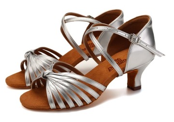 BUTY DO TAŃCA TANECZNE POŁYSKUJĄCE SREBRNE 5,5cm