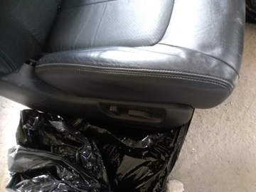 NISSAN X-TRAIL T31 SEDADLO PRAVÝ KŮŽE