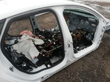 FORD FUSION MK5 PANTY DVEŘE PRAVÝ PŘEDNÍ ZADNÍ 17