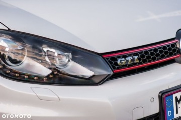 Volkswagen Golf VI Cabriolet 2.0 TSI GTI 210KM 2013 Volkswagen Golf Volkswagen Golf Cabrio GTI 2.0 Benzyna 210KM, zdjęcie 1