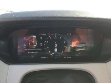 Land Rover Range Rover Velar SUV 2.0 TD4 180KM 2019 Land Rover Range Rover Velar 2019, LAND ROVER, RANGE ROVER, VELAR R-DYNAMI, zdjęcie 8