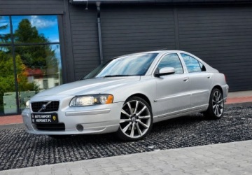 Volvo S60 I 2.4 i 20V T5 260KM 2005 Volvo S60 Rezerwacja T5 2,4 T R5 260KM Manual 6-biegow 2.4 Benzyna, zdjęcie 28
