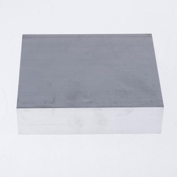 Алюминиевый радиатор 130x38x150 мм.