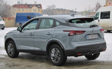 Nissan Qashqai III Crossover 1.3 DIG-T MHEV 158KM 2023 Nissan Qashqai Automat Bezwypadkowy JAK NOWY 1.3 Benzyna 158KM, zdjęcie 6
