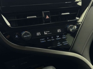 Toyota Camry IX Sedan 2.5 Hybrid Dynamic Force 218KM 2022 Toyota Camry Executive Nawigacja Skorzana tapicerka Kamera cofania Car, zdjęcie 25