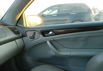 Mercedes CLK W208 2000 Mercedes-Benz CLK Mercedes-Benz CLK 230 Kompressor 2.3 BenzynaLPG 193KM, zdjęcie 11