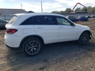 Mercedes GLC C254/X254 2022 Mercedes-Benz GLC 300 4Matic 2022, Pakiet AMG, od ubezpieczalni 2.0 Benzyna, zdjęcie 4