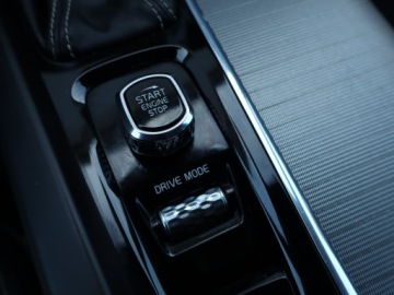 Volvo XC60 II Crossover D4 190KM 2018 Volvo XC60 D4, 187 KM, Automat, Skóra, Navi, zdjęcie 20