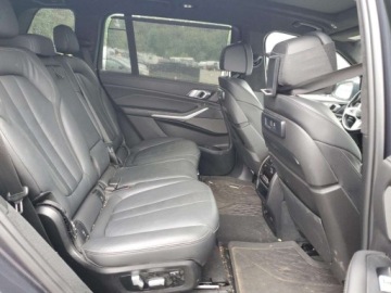 BMW X7 2022 BMW X7 M50i 2022 4.4l 4.4 Benzyna 523KM, zdjęcie 11