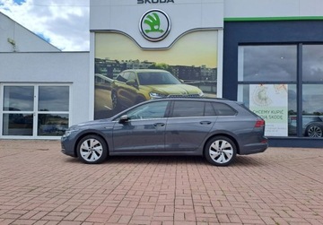 Volkswagen Golf VIII Variant 1.5 TSI 150KM 2021 Volkswagen Golf STYLE 1.5 TSI 150KM Czujniki Tempomat LED Clima ASO, zdjęcie 3