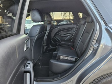 Mercedes Klasa B W246 Sports Tourer Facelifting 1.6 200 156KM 2018 Mercedes B 200 1,6 Benzyna 156KM automat, zdjęcie 5