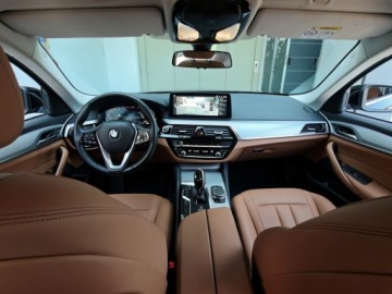 BMW Seria 5 G30-G31 Touring Facelifting 2.0 520d 190KM 2023 BMW 520 FV-23%, Podgrzewane fotele, Funkcja dostęp, zdjęcie 5