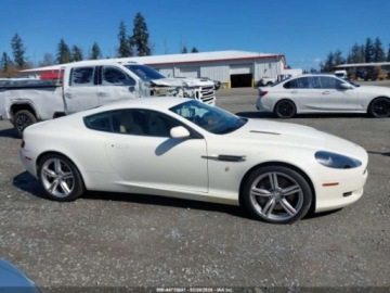 Aston Martin DB9 Coupe 5.9 i V12 48V 450KM 2007 Aston Martin DB9 2007r., 5.9L 5.9 Benzyna 450KM, zdjęcie 4