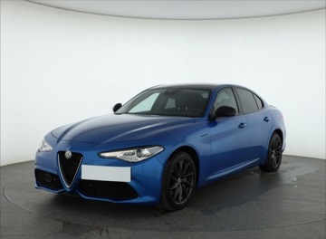 Alfa Romeo Giulia II Sedan 2.0 TBi 280KM 2019 Alfa Romeo Giulia 2.0 Turbo, Salon Polska, zdjęcie 1