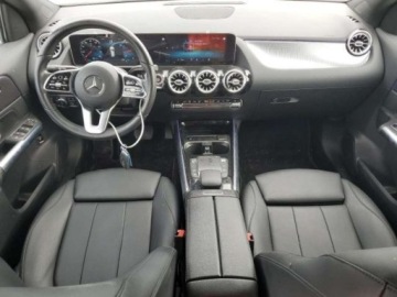 Mercedes GLA II 2021 Mercedes-Benz GLA 2021, 2.0L, 4x4, od ubezpieczalni 2.0 Benzyna 221KM, zdjęcie 6