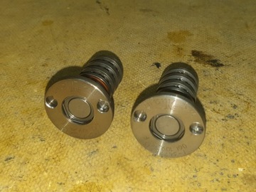 КЛАПАН РЕГУЛИРОВКИ ФАЗ TTS S3 8V 2.0 TFSI 06L109257F