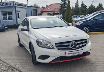 Mercedes Klasa A W176 Hatchback 5d 1.5 180 CDI BlueEFFICIENCY 109KM 2014 Mercedes-Benz Klasa A 1.5 Diesel 109KM, zdjęcie 10