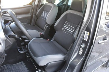 Citroen Berlingo II Van Facelifting 2015 1.6 BlueHDi 100KM 2016 Citroen Berlingo 1.6HDI doinwestowany Car Play led, zdjęcie 14