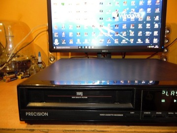 Видеомагнитофон PRECISION WD32