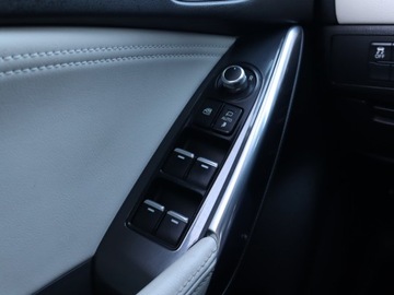 Mazda 6 III Sedan Facelifting 2.0 SKYACTIV-G 165KM 2016 Mazda 6 2.0 Skyactiv-G, Salon Polska, zdjęcie 17