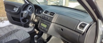 Skoda Fabia II Kombi 1.4 i 16V 85KM 2009 Skoda Fabia 1.4 benz ,MPI,bezwypadek,bez rdzy ,stan bdb 1.4 Benzyna 85KM, zdjęcie 10