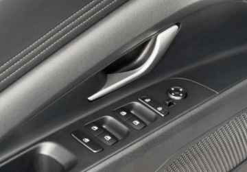 Hyundai Elantra VII Sedan 1.6 MPI 123KM 2022 Hyundai Elantra Reflektory LED Kamera Aktywny tempomat Salon PL FVAT23, zdjęcie 25