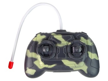 Звуки стрельбы из военного танка Моро с дистанционным управлением