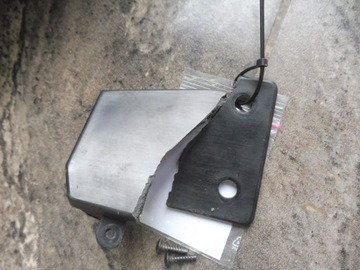 LAMPA PRAWY PRZÓD XENON KIA CARENS IV